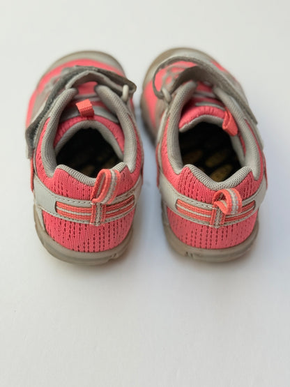 Keen Chandler CNX Sneaker Girls Size 12