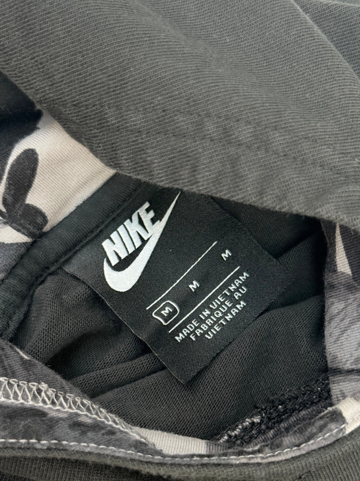 Nike Tropical Print Hoodie Size 7/8Y