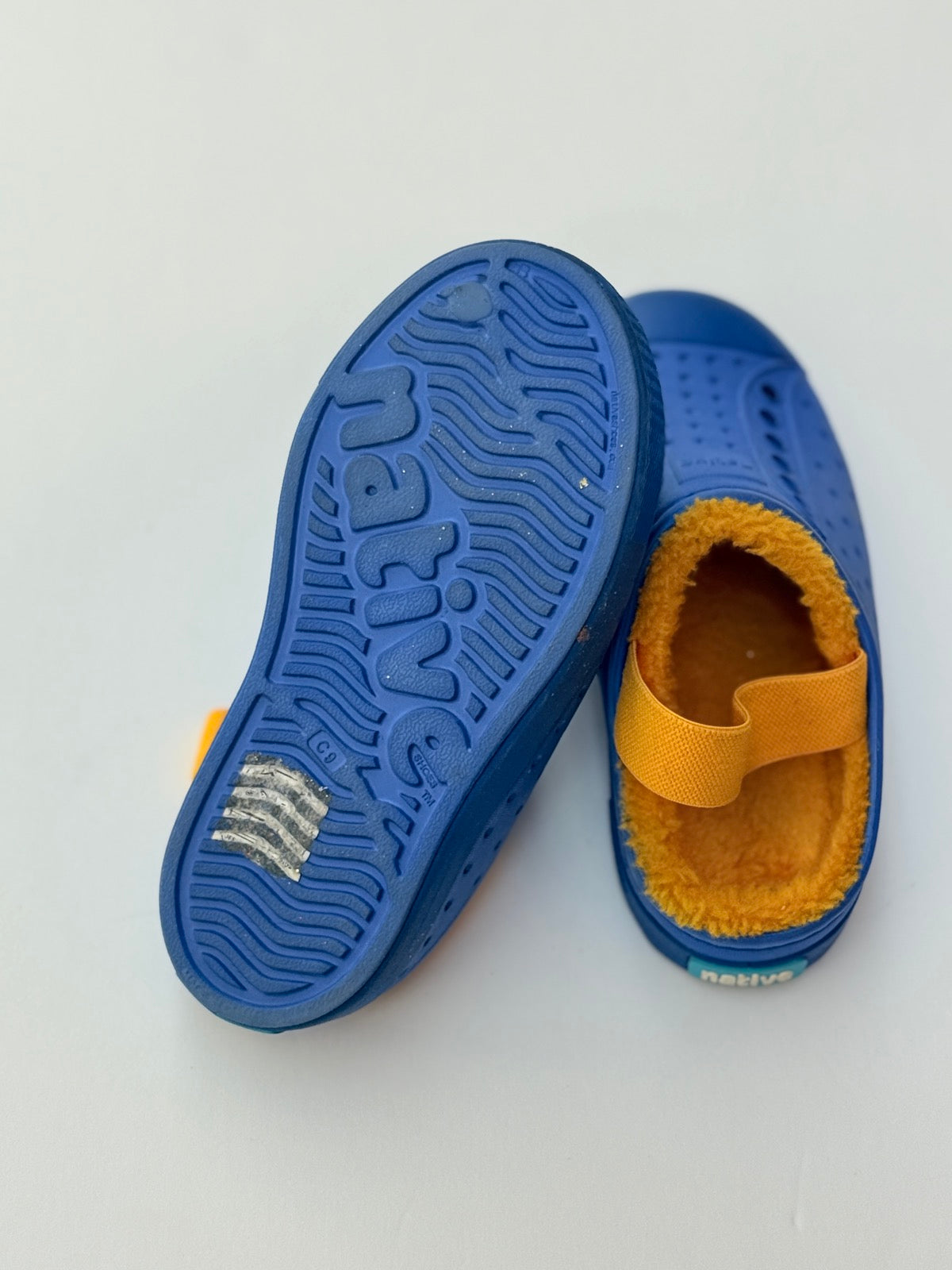 Native Jefferson Cozy Slip-On Blue Size C7