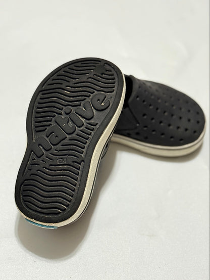 Native Miles Black Slip-On Shoes C6