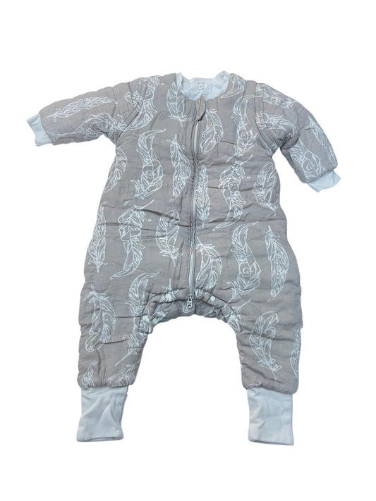 Nest Gray Feather Print Quilted Sleepsuit 6-12m