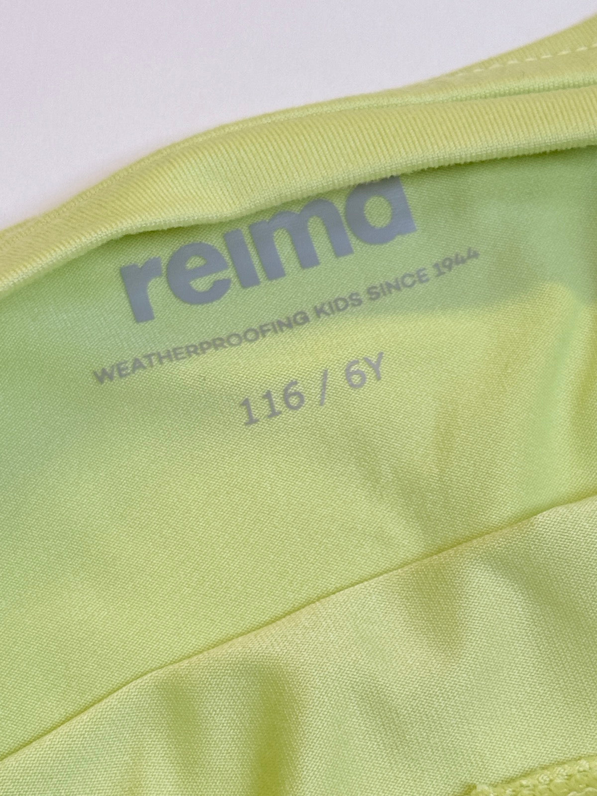 Reima Tropical Leaf T-Shirt Size 6Y