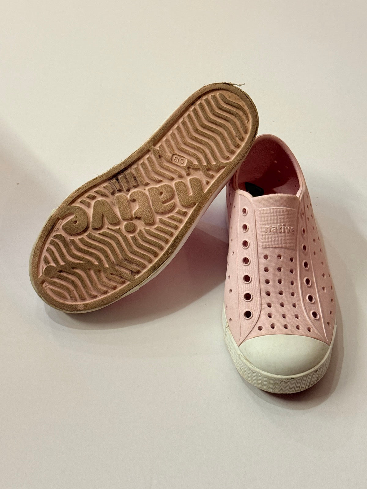 Native Jefferson Pink Slip-On Sneakers C13