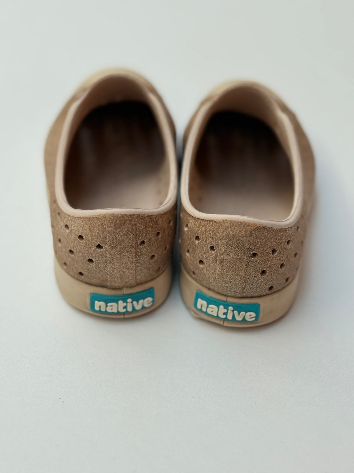 Native Jefferson Glitter Slip-On Shoes C9