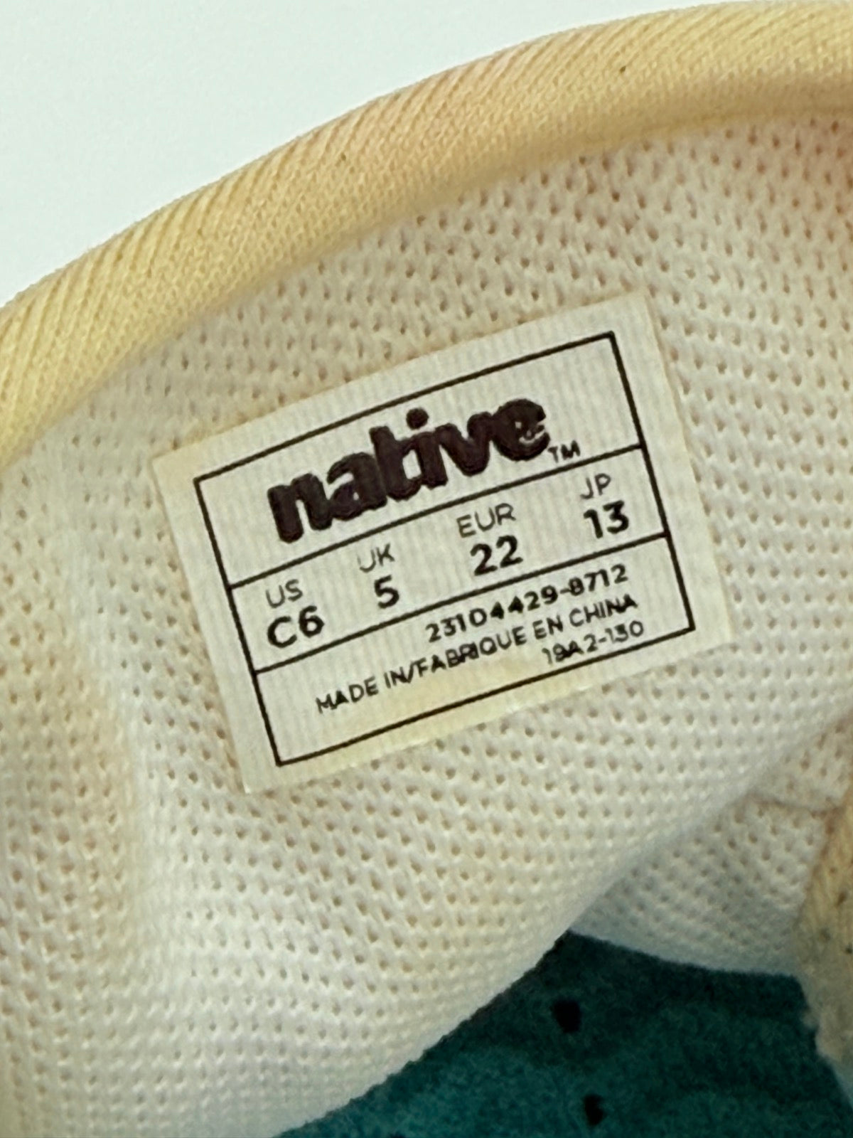 Native Shoes Origami Bird Print Sneakers Size 6