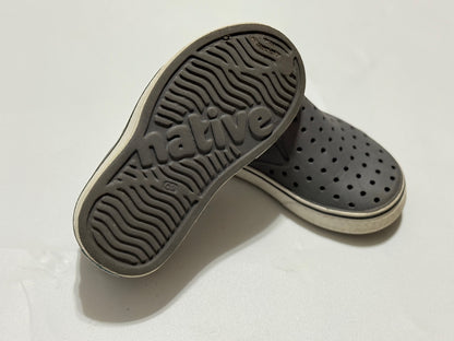 Native Jefferson Gray Slip-On Shoes C9