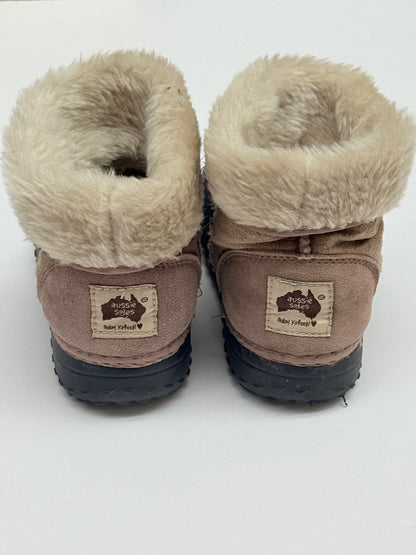 Aussie Soles Faux Fur Winter Boots US8/9