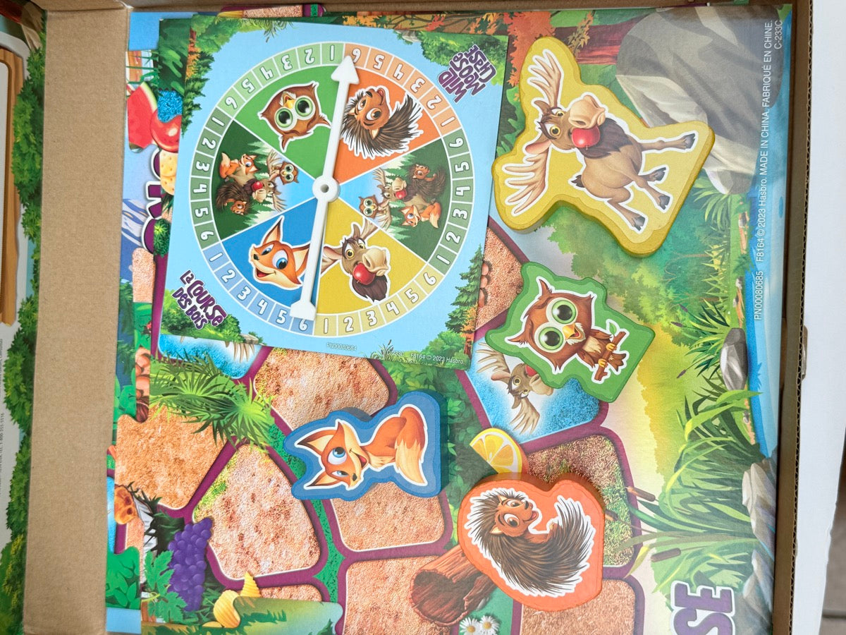 Hasbro Wild Moose Chase Board Game