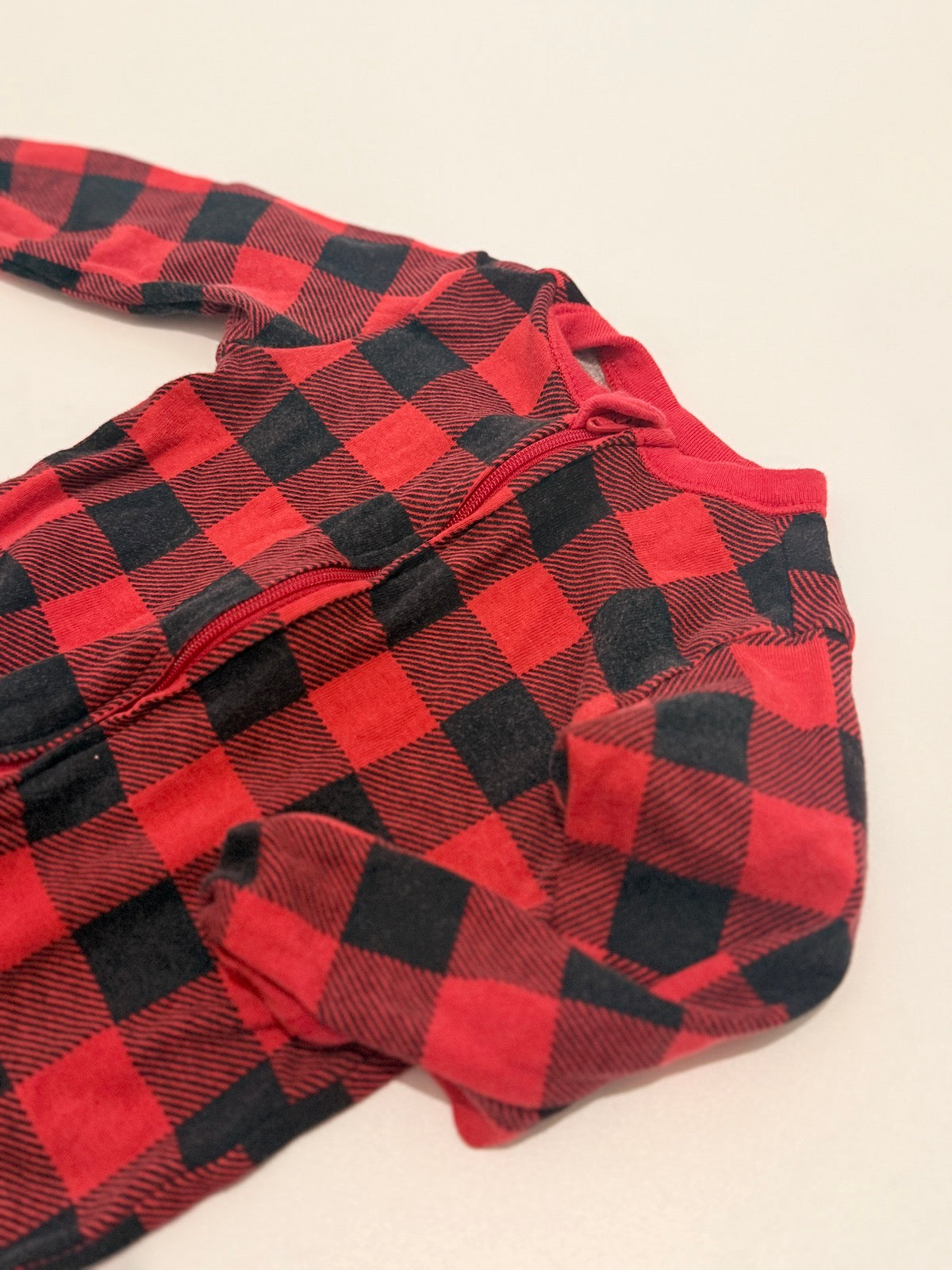 Old Navy Buffalo Plaid Footed Sleeper 3-6M