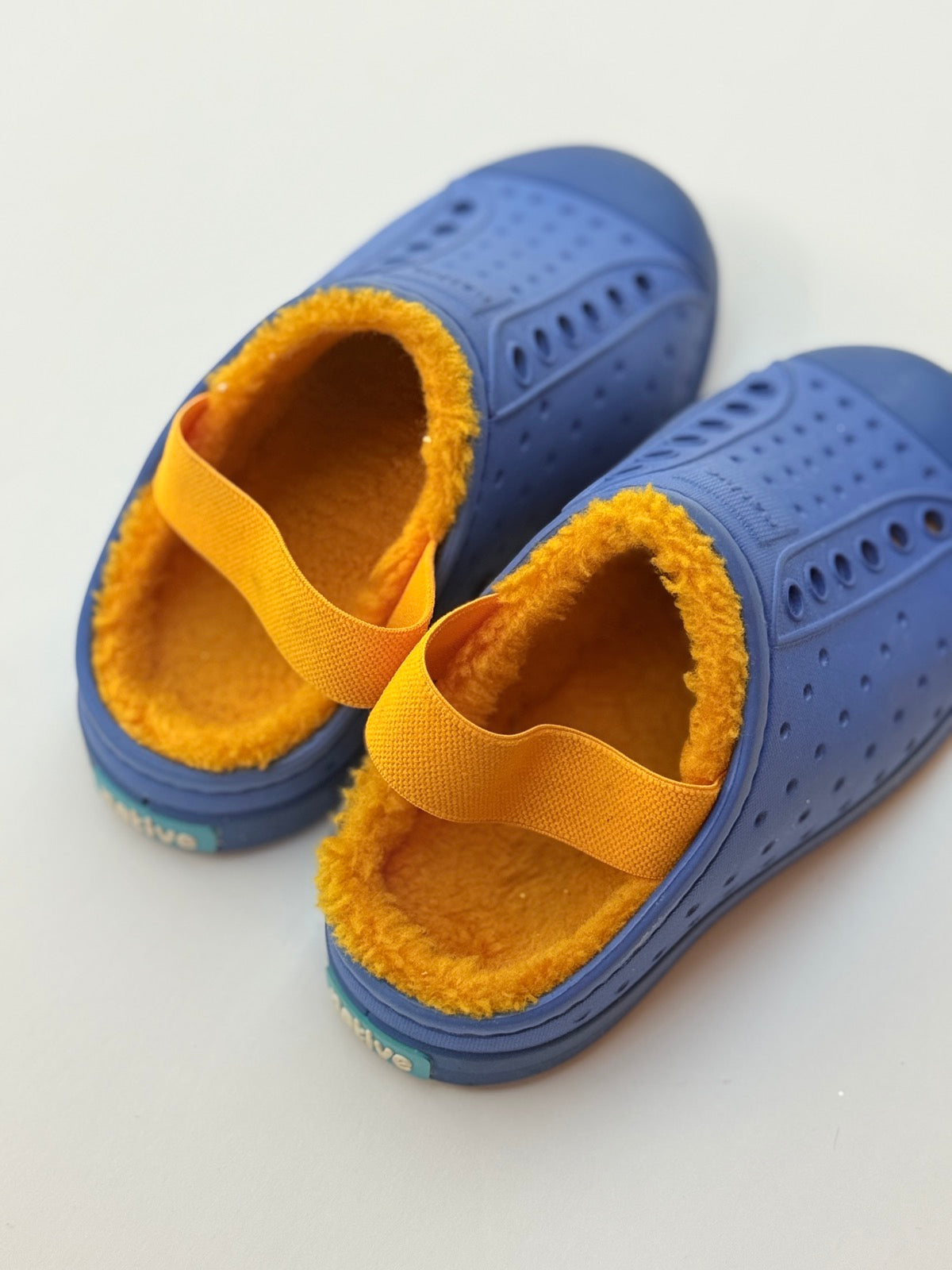 Native Jefferson Cozy Slip-On Blue Size C7