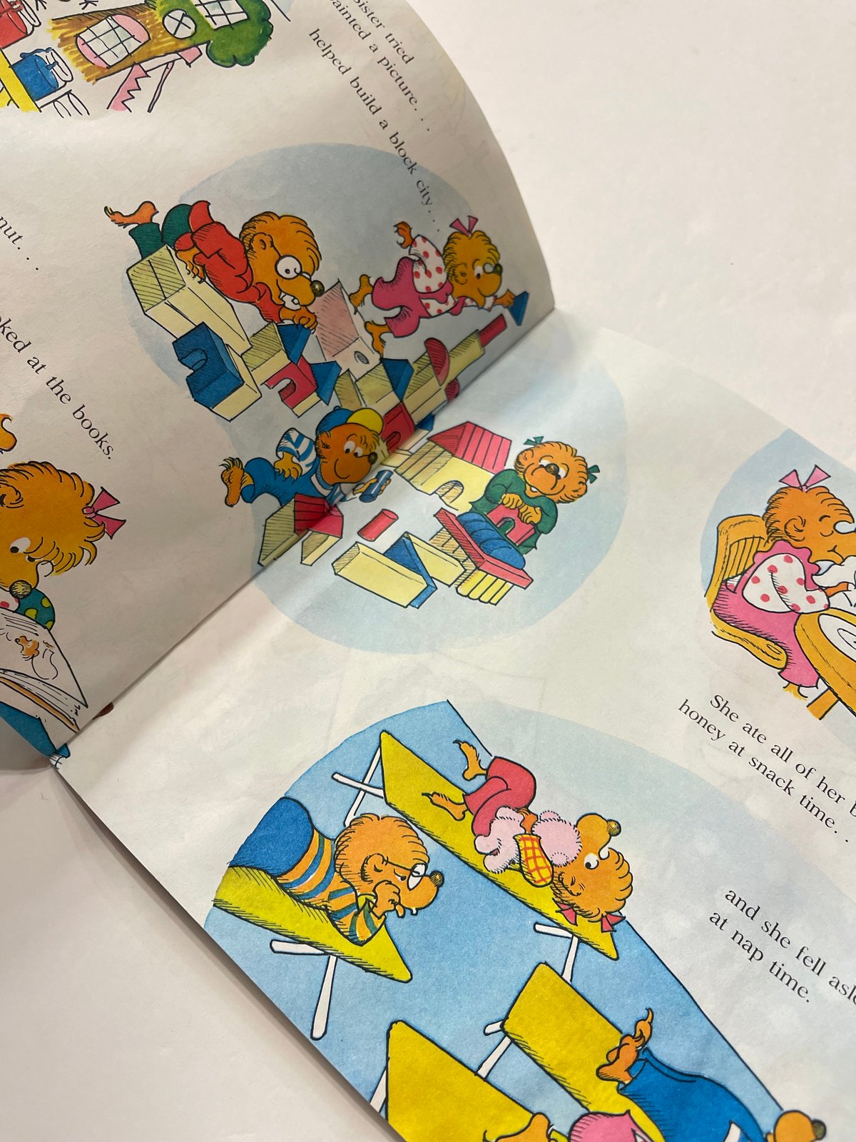 Stan & Jan Berenstain The Berenstain Bears Go to School