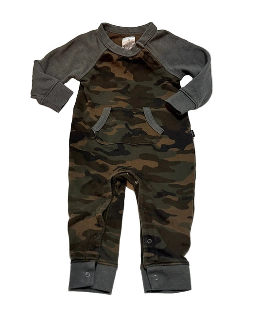 Baby Gap Camo Romper 12-18m