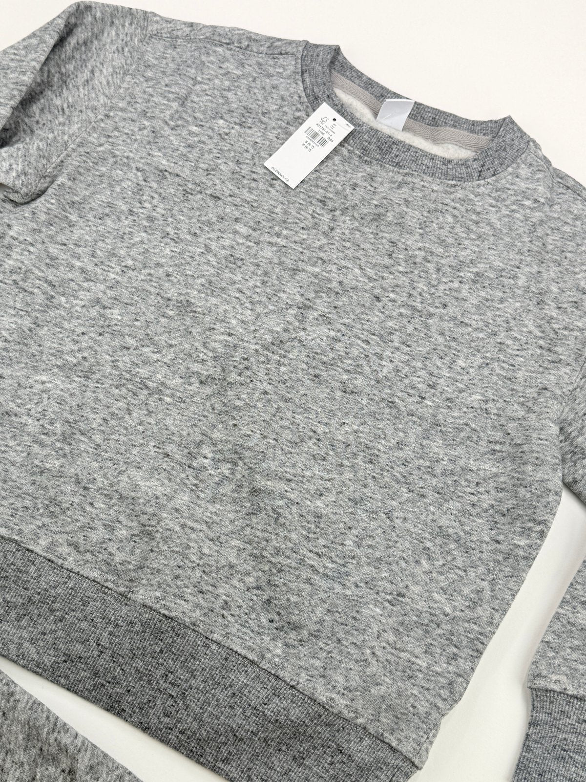 NWT - Old Navy Gray Sweatshirt and Joggers Set S (6-7) 6-7