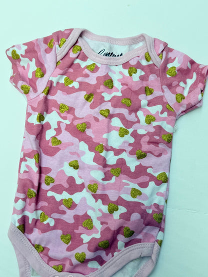 Contact Pink Camo Glitter Heart Bodysuit 6-9M