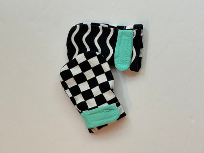 Baby No-Scratch Mittens Newborn Black White