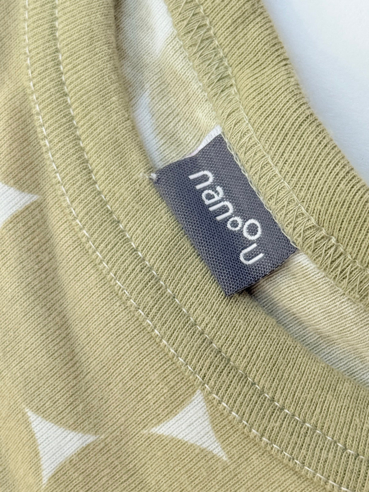 Nanoou Olive Circle Print T-Shirt Size 128 (7-8yr)