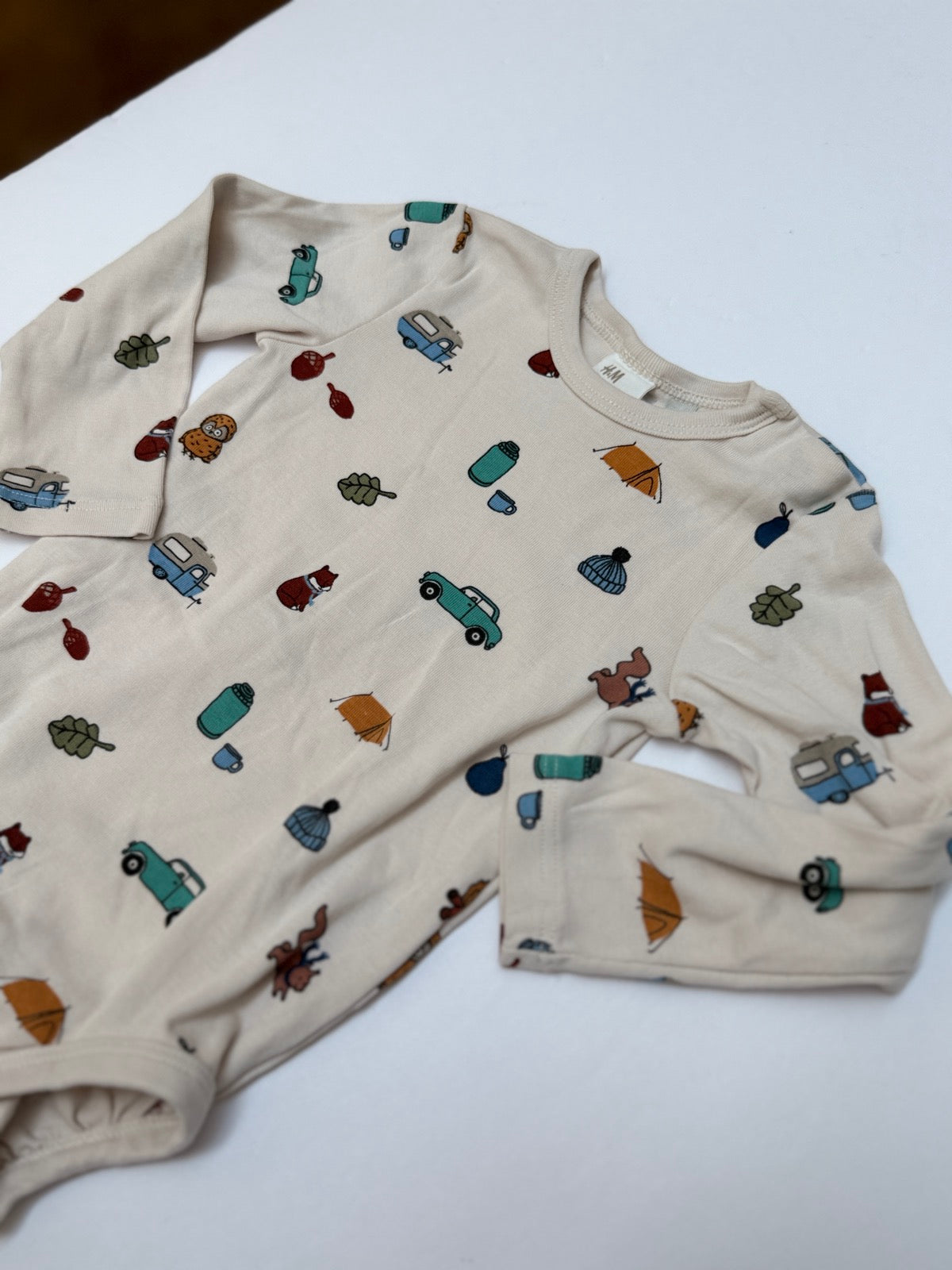 H&M Camping Print Long Sleeve Bodysuit 12-18m