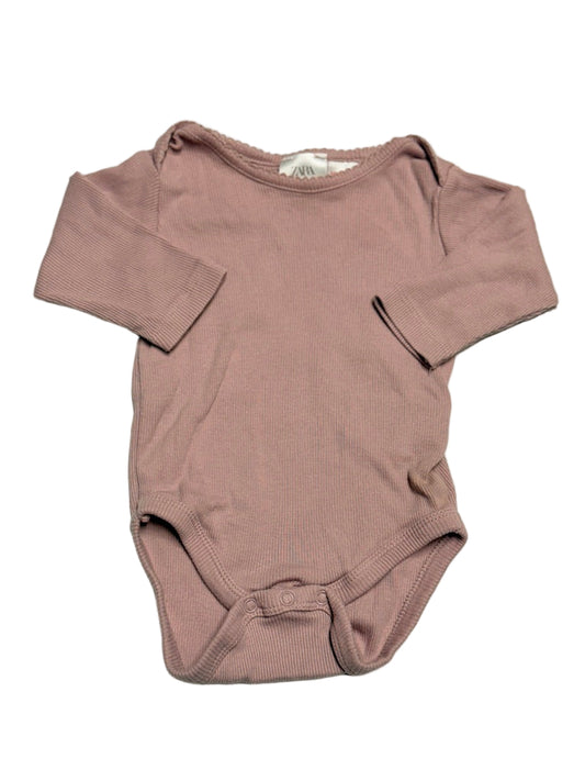 Zara Long Sleeve Onesie 3-6m