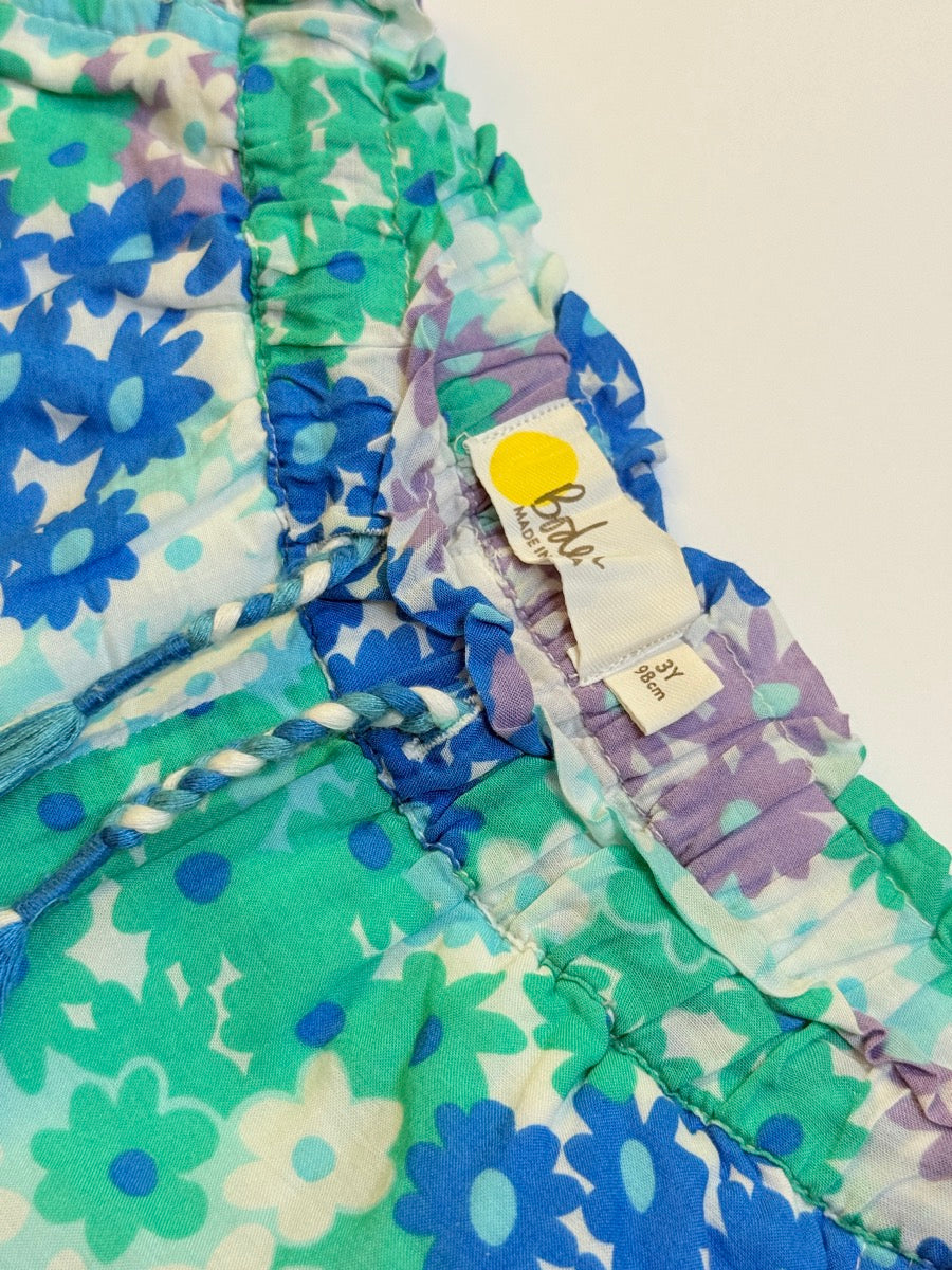 Mini Boden Floral Lace Trim Shorts 3Y