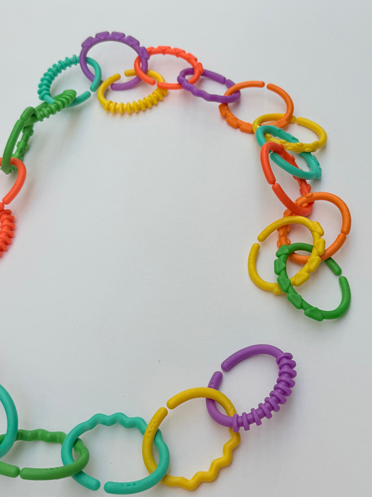 Colorful Textured Ring Links Toy Set