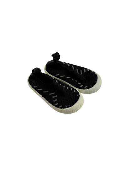 Jan & Jul Black Knit Slip-On Shoes Size 6