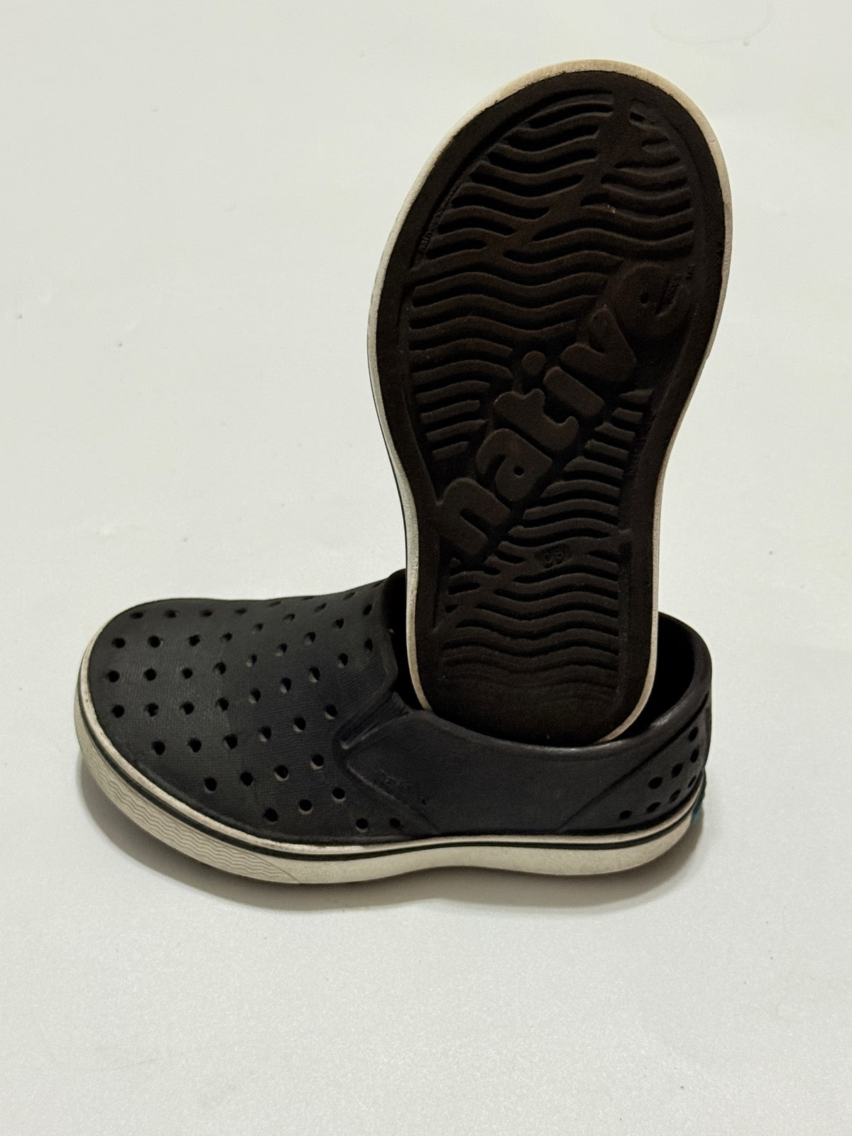 Native Miles Black Slip-On Shoes C8