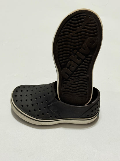 Native Miles Black Slip-On Shoes C8