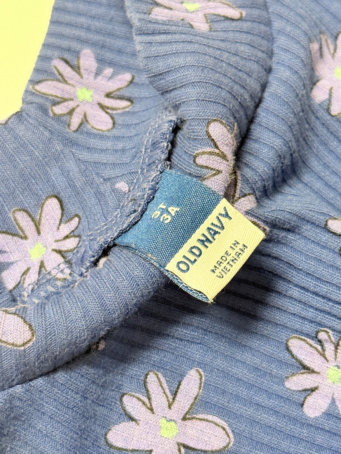 Old Navy FLoral High Neck 3t Shirt