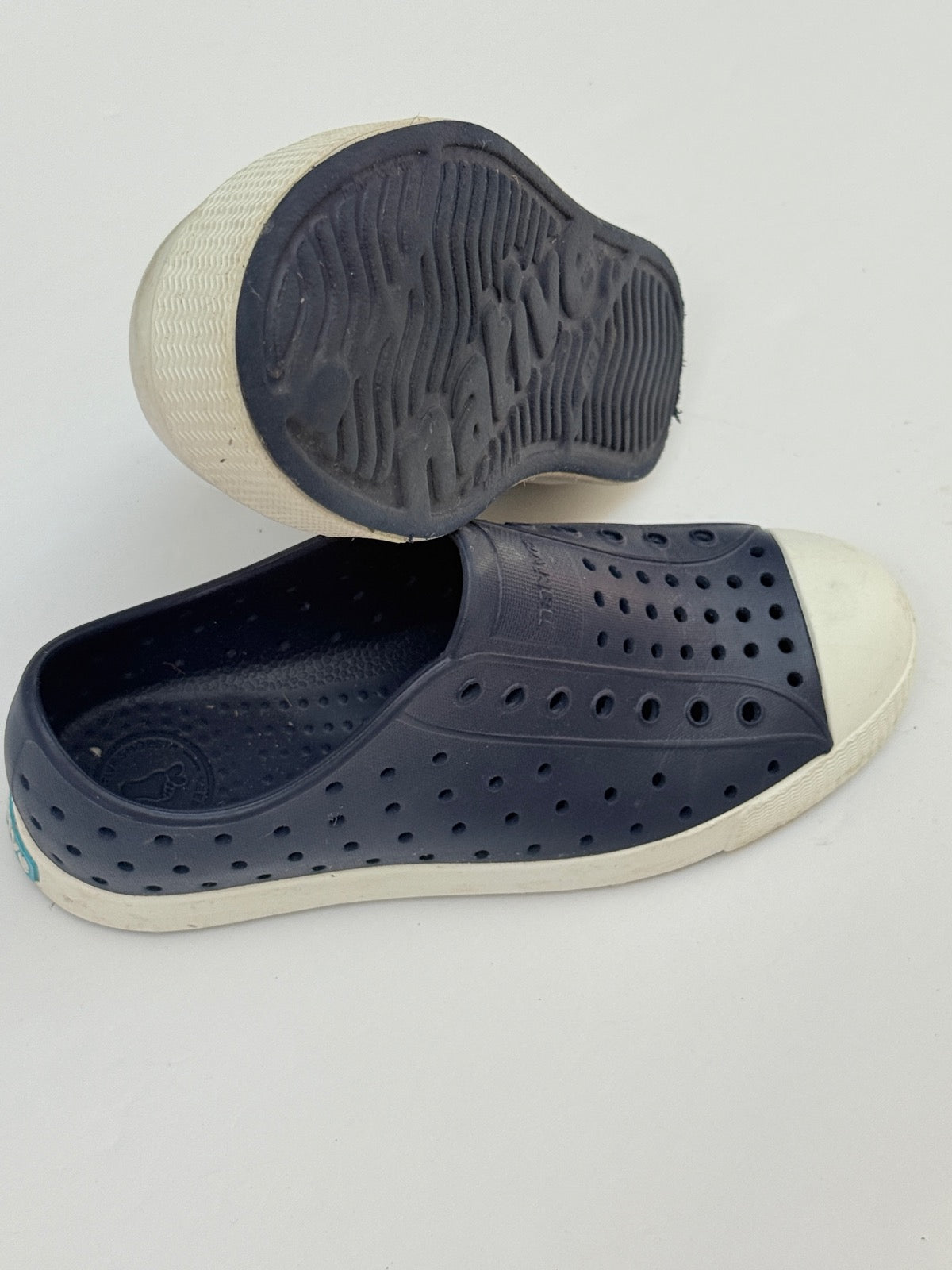 Native Jefferson Navy Slip-On Sneakers Size 3