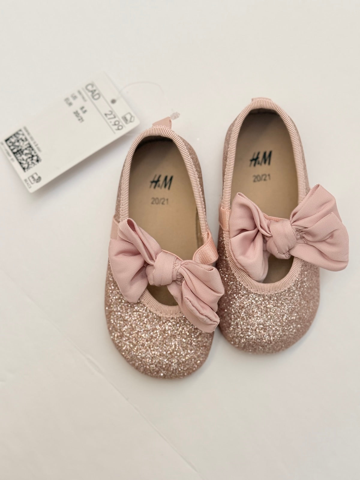 NWT - H&M Glitter Bow Ballet Flats Size 5.5