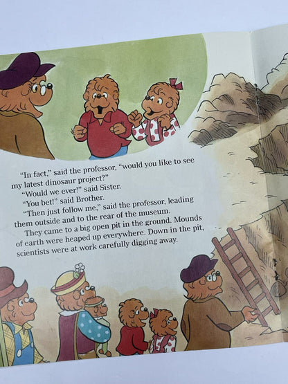 Jan & Mike Berenstain The Berenstain Bears' Dinosaur Dig