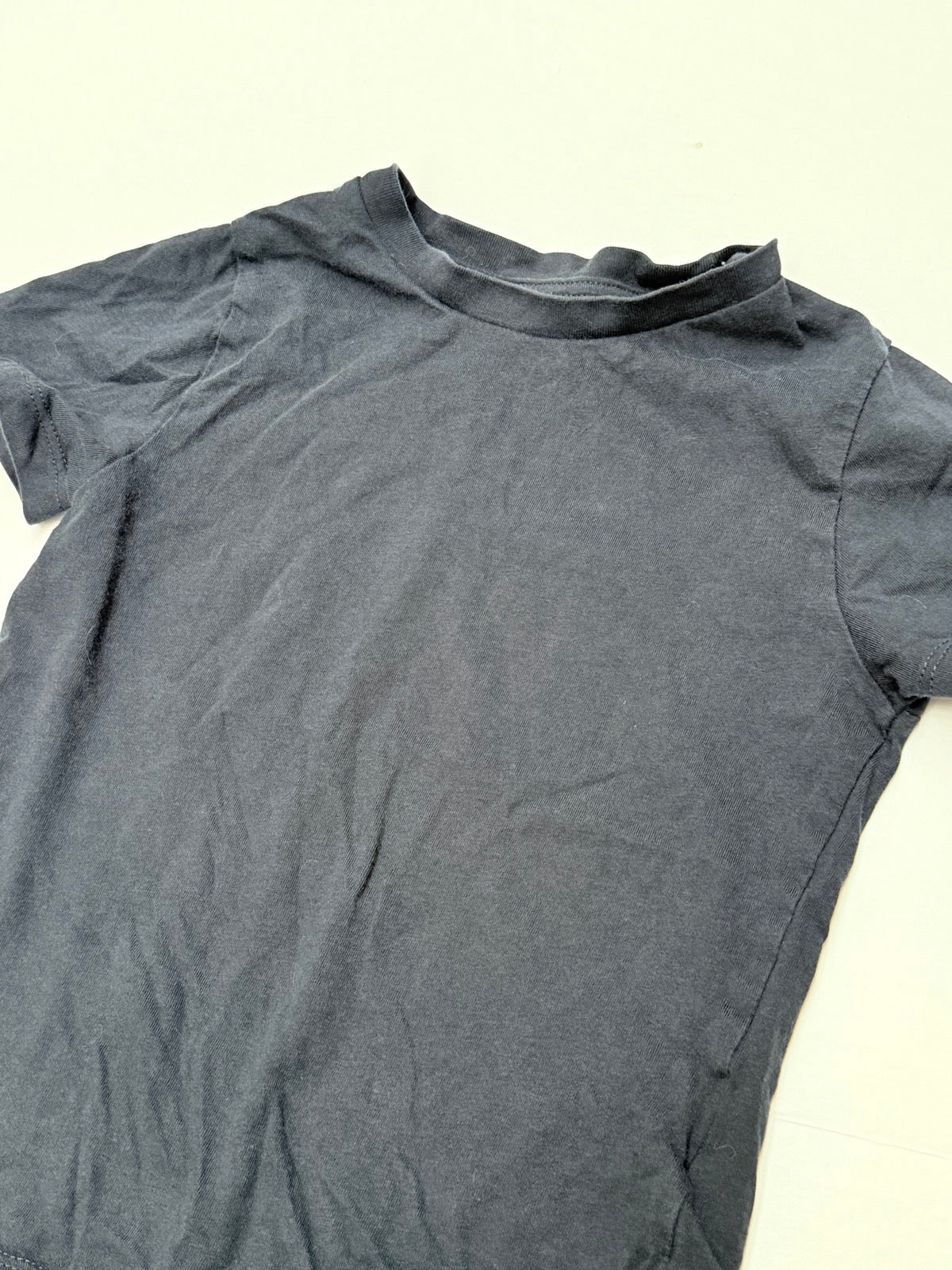 H&M Black T-Shirt Size 2-4Y