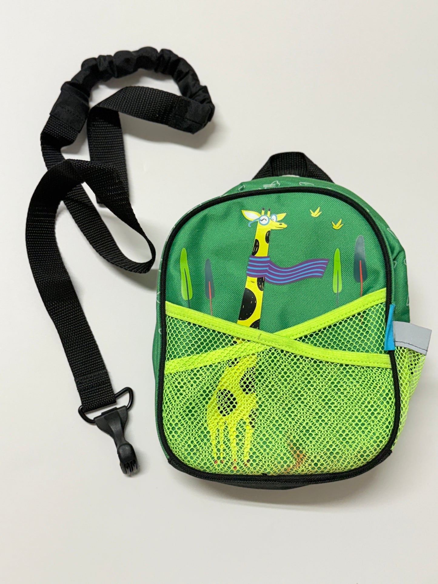 Toddler back pack with “leash” clip