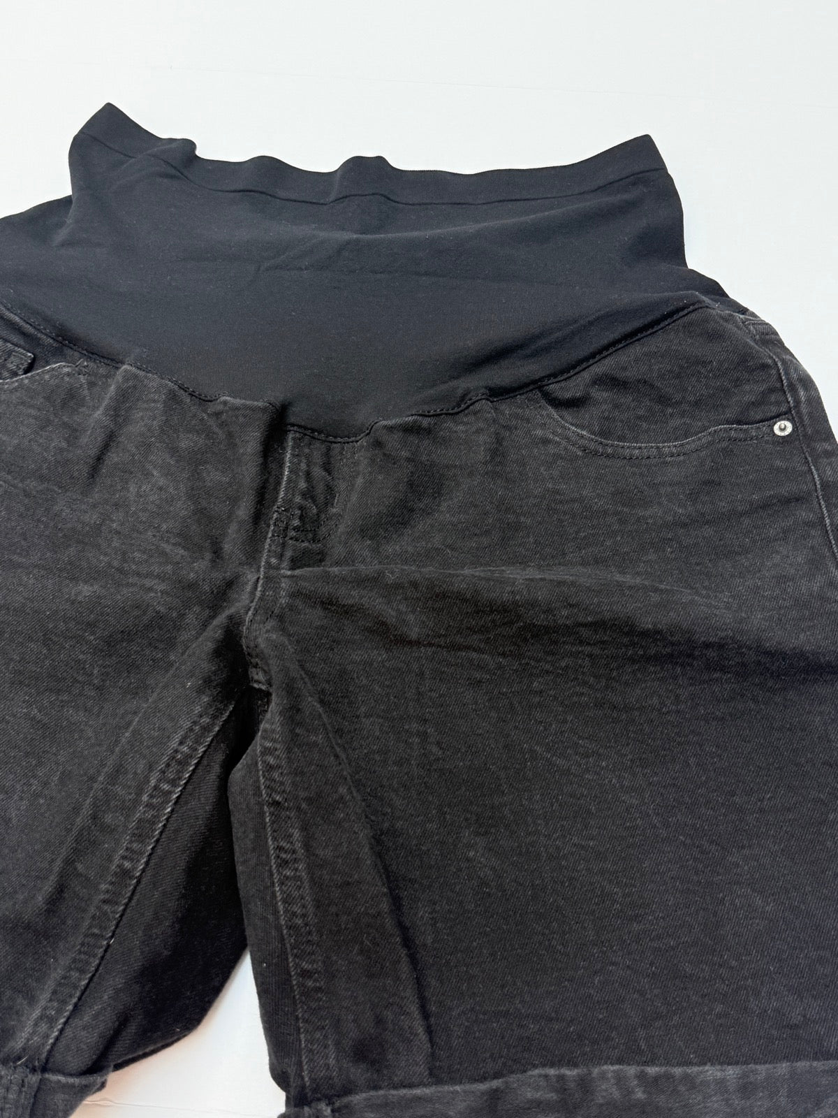 Old Navy Maternity O.G. Straight Denim Shorts 16