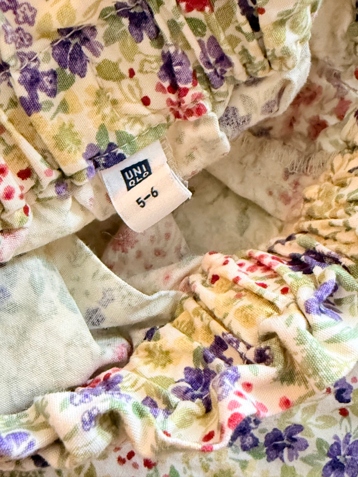Uniqlo Floral Shorts Kids Size 5-6