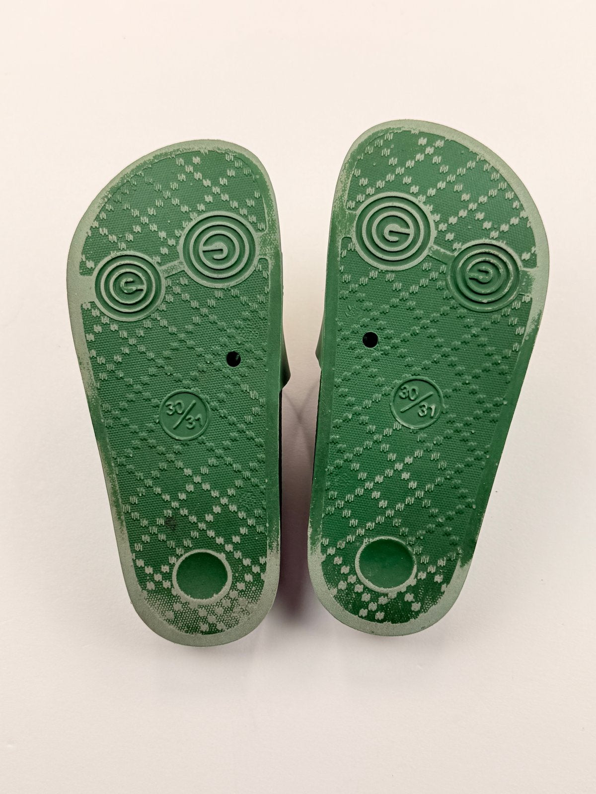 WASAI Green Smiley Face Slide Sandals