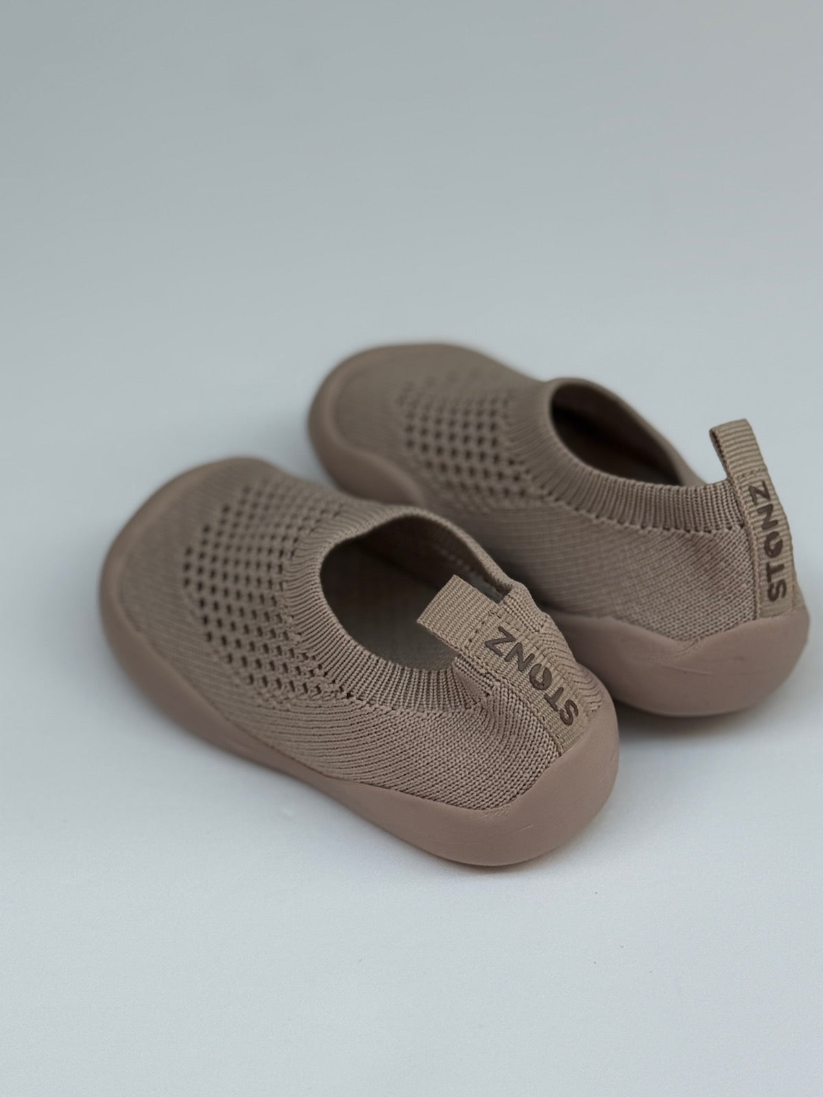 Stonz Knit Slip-On Toddler Shoes Size 5