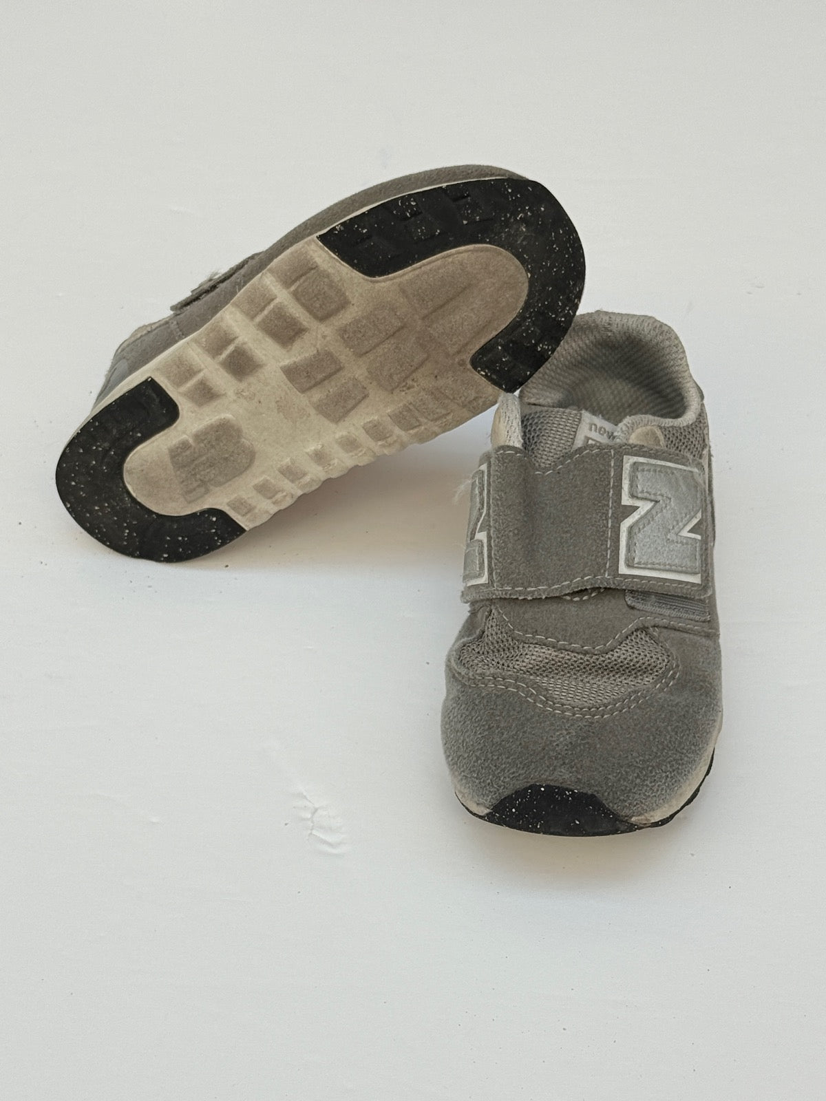 New Balance 574 Gray Toddler Sneakers Size US9