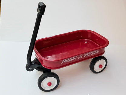 Radio Flyer Mini Classic Red Wagon