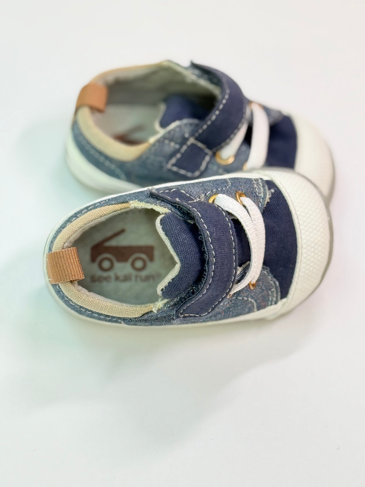 Gee Kai Rump Navy Canvas Sneaker Size 3