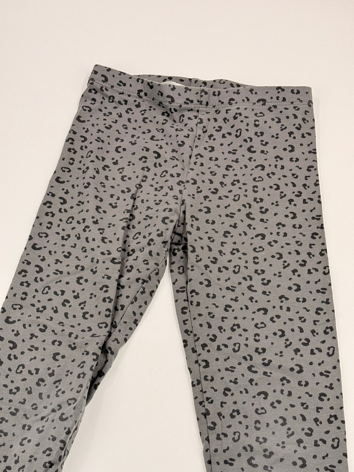 H&M Gray Leopard Print Leggings Size 5-6Y