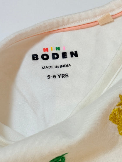 Mini Boden Chick Embroidered White T-Shirt 5-6Y