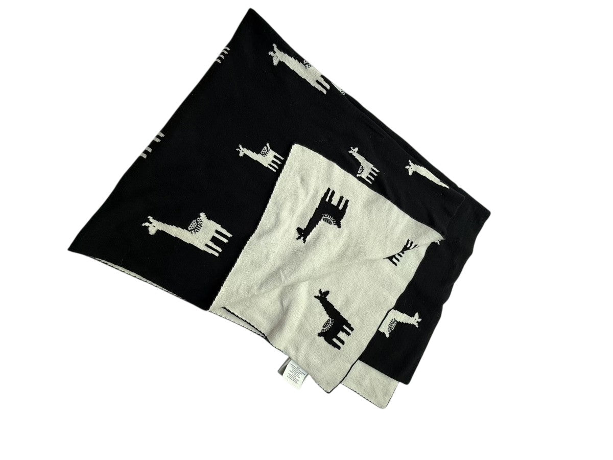 Frolics Llama Print Throw Blanket