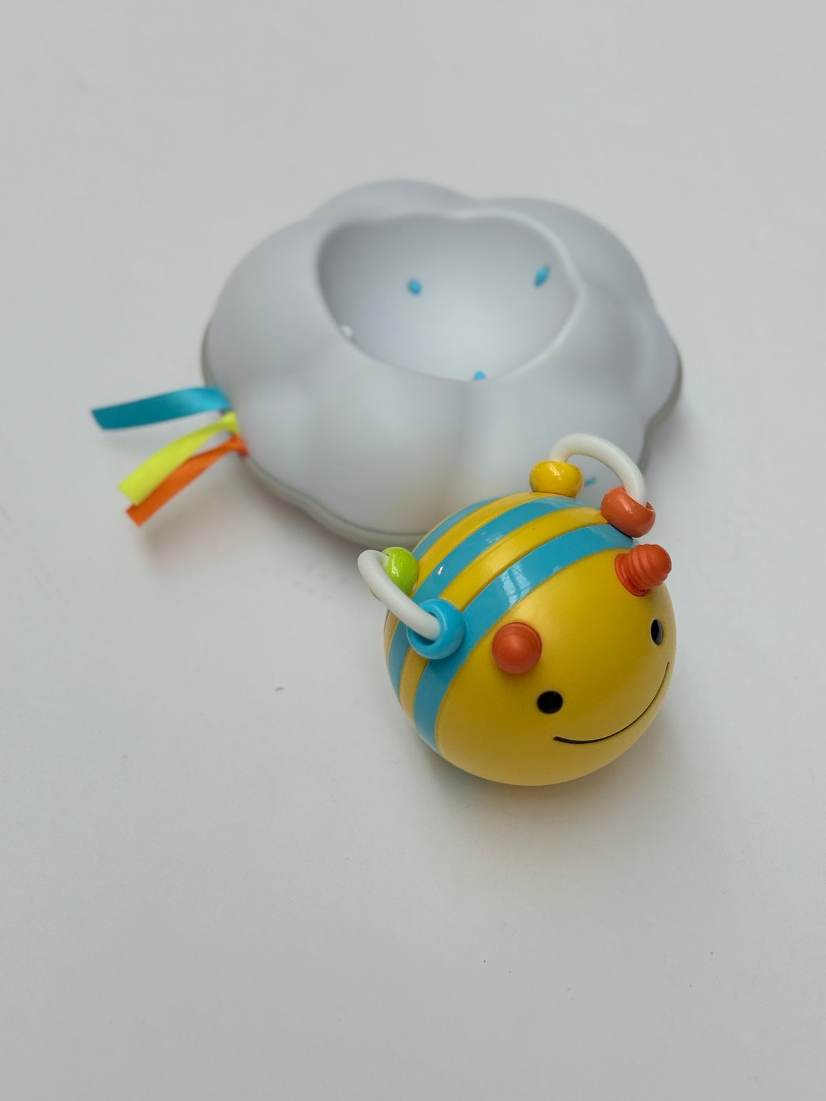 Light-Up Bee and Cloud Crawl Toy