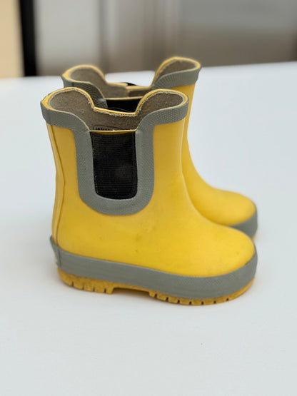 Jan & Jul Yellow Rain Boots Size 4