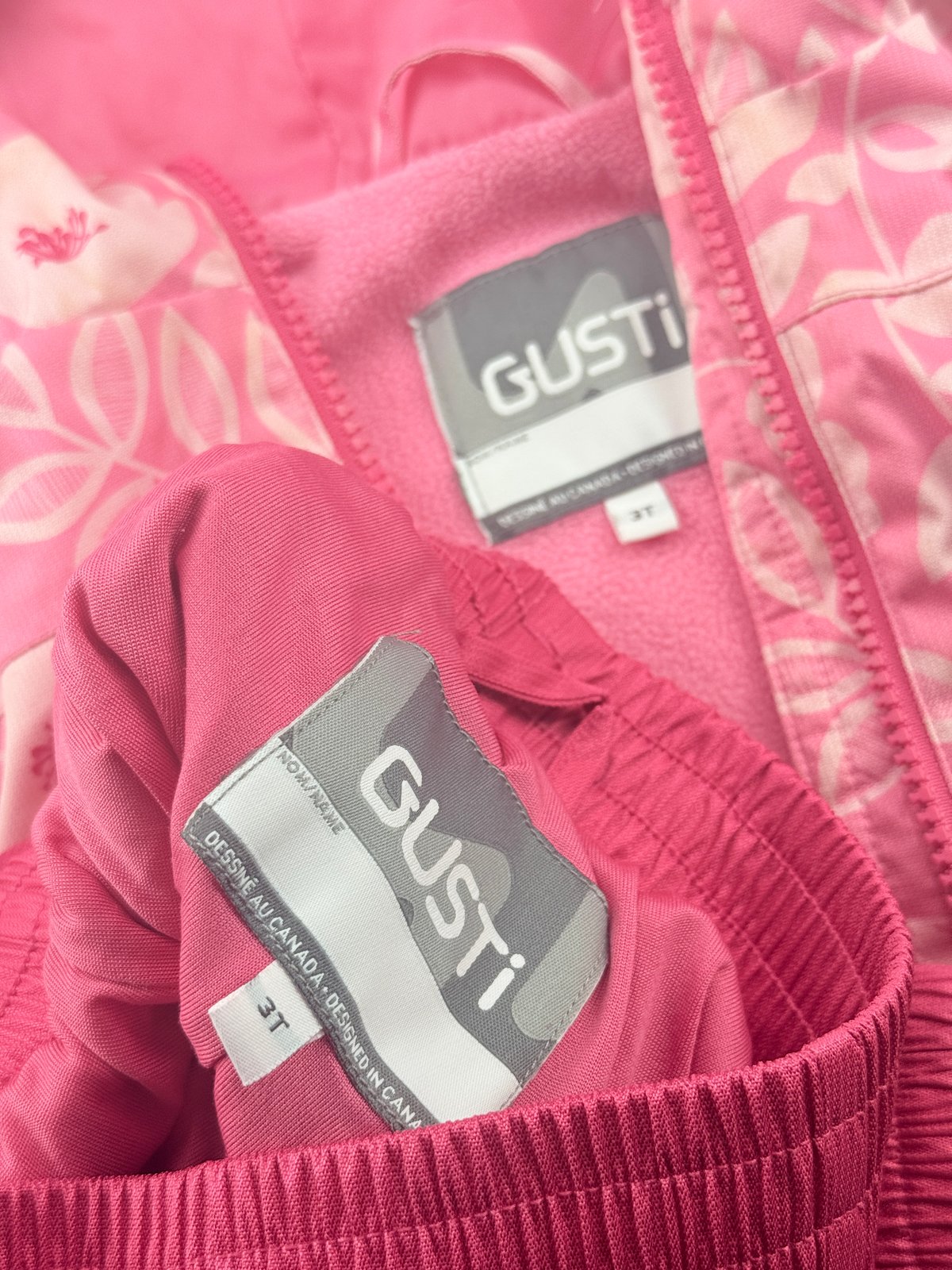Gusti Pink Floral Rain Jacket & Pants Set 3T - Play Condition