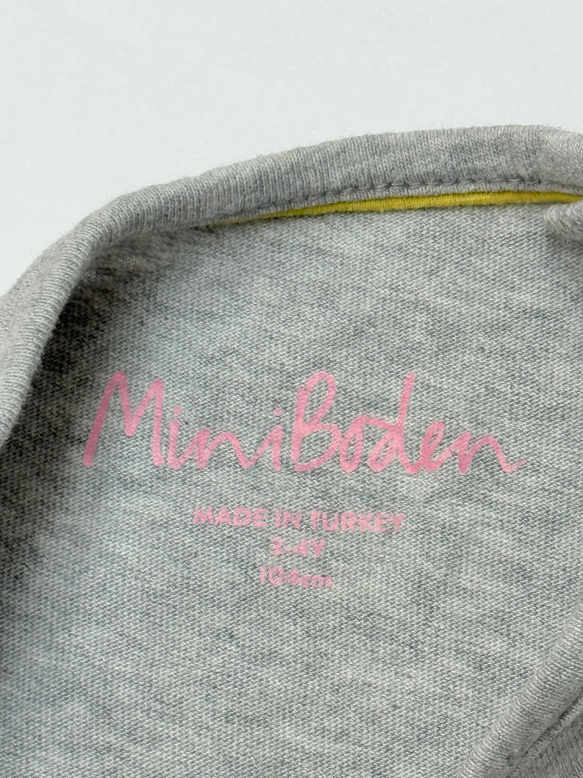 Mini Boden Ice Skating Animals T-Shirt 3-4Y