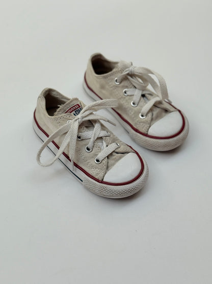 Converse All Star Low Top Sneakers Size 7