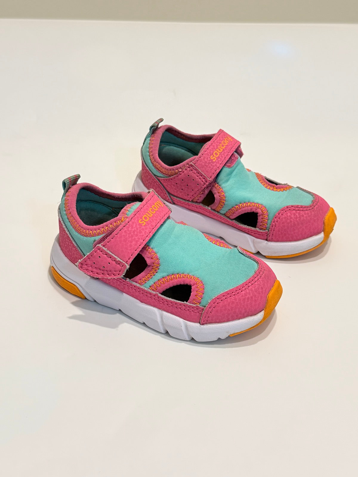 Saucony Pink Teal Sandal Sneaker Size 6M