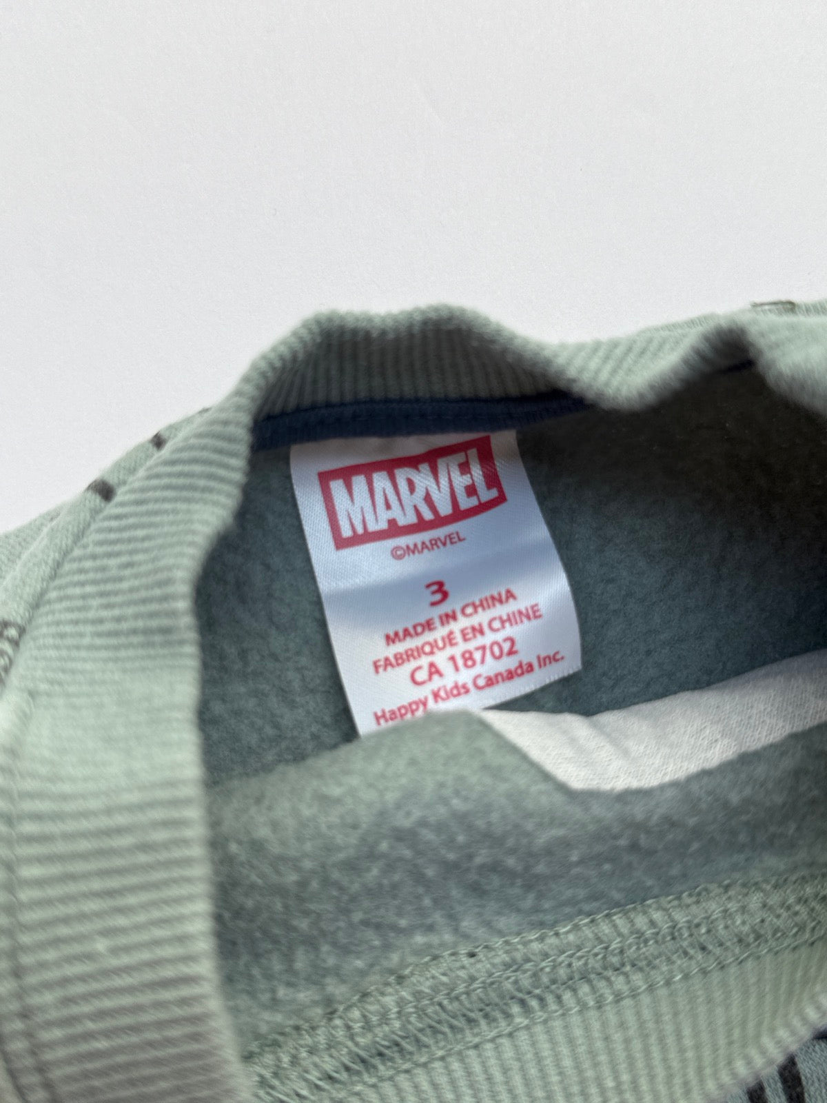 Marvel Avengers Crewneck Sweatshirt Size 3